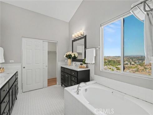 18  Lyon Ridge  , Aliso Viejo, CA