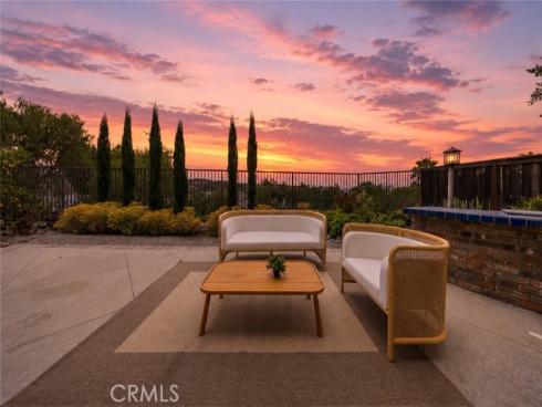 61  Sprucewood  , Aliso Viejo, CA