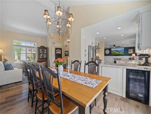 14  Helmcrest  , Aliso Viejo, CA