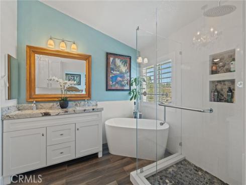 14  Helmcrest  , Aliso Viejo, CA