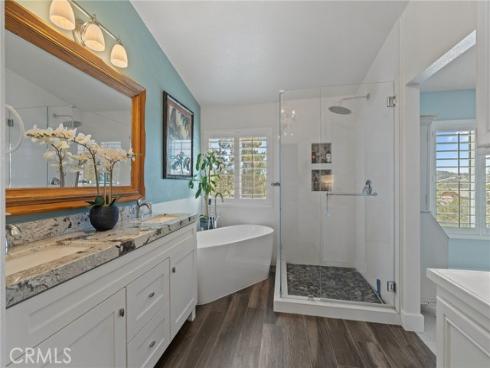 14  Helmcrest  , Aliso Viejo, CA