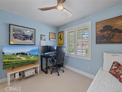 14  Helmcrest  , Aliso Viejo, CA