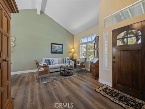 14  Helmcrest  , Aliso Viejo, CA