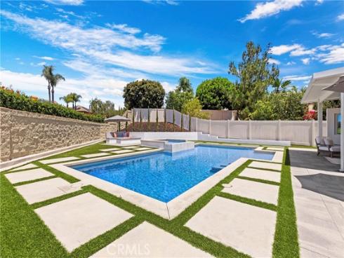 1  Hazelbranch  , Aliso Viejo, CA