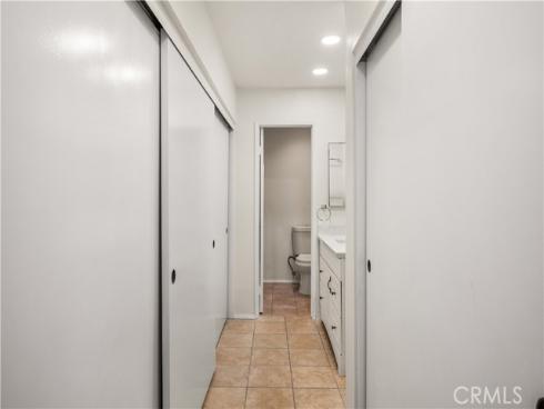 5573 E Vista Del Rio , Anaheim Hills, CA