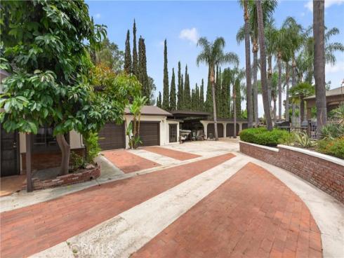 170 S Mohler  , Anaheim Hills, CA