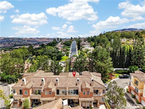 1027 S Stresa  , Anaheim Hills, CA