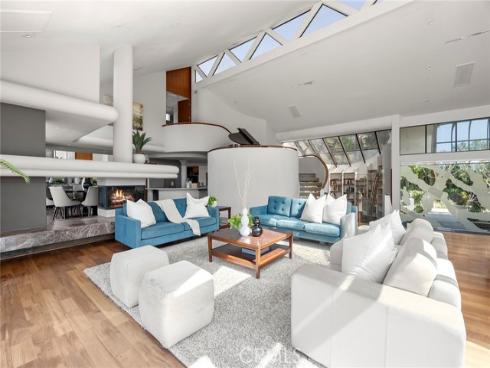 130 S Leola Way  , Anaheim Hills, CA