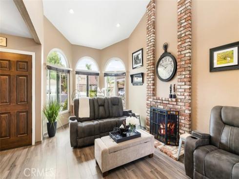 280 S Brookside Court, Anaheim Hills, CA