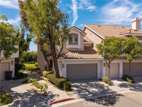 1029 S. Dewcrest