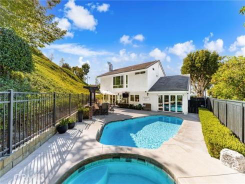 4370 E Lamp Post Way, Anaheim Hills, CA