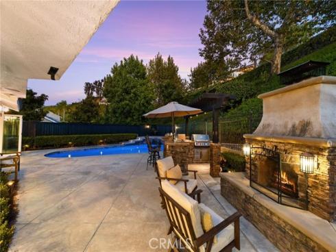 4370 E Lamp Post Way, Anaheim Hills, CA