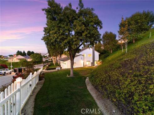 4370 E Lamp Post Way, Anaheim Hills, CA