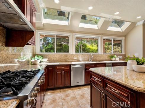970 S Barton Court, Anaheim Hills, CA