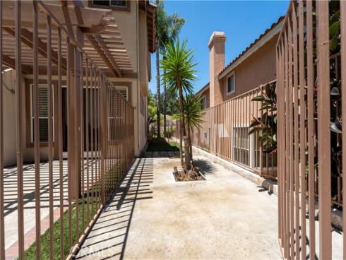 970 S Barton Court, Anaheim Hills, CA