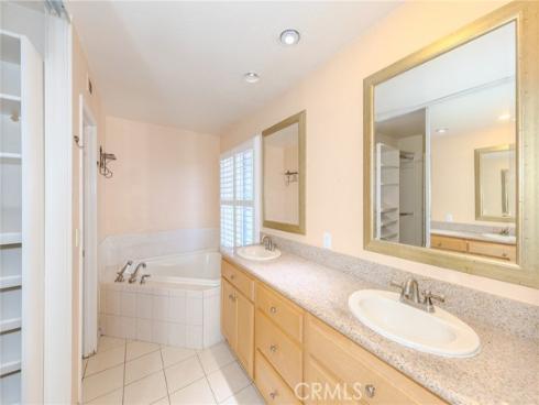 160 N Eucalyptus  , Anaheim Hills, CA