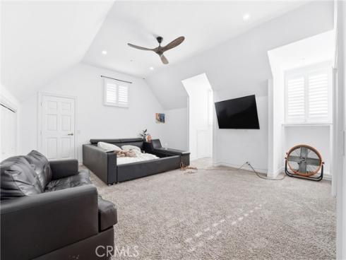 381 S Henning Way, Anaheim, CA