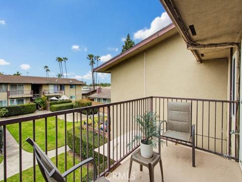 1860 W Glenoaks L , Anaheim, CA