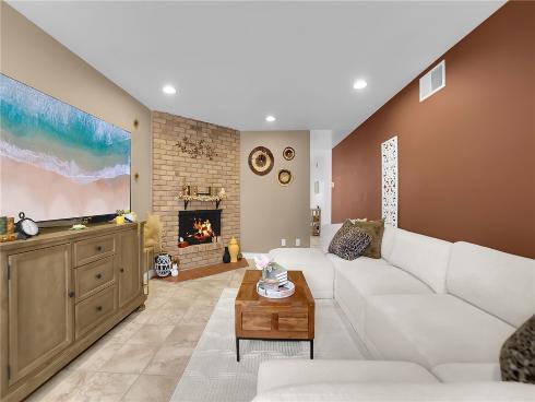 1795 W Glenoaks   Avenue, Anaheim, CA