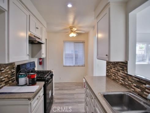 525 W Hampshire Avenue, Anaheim, CA