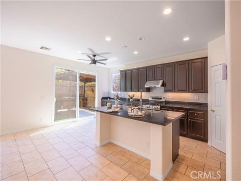 612 S Halliday St , Anaheim, CA
