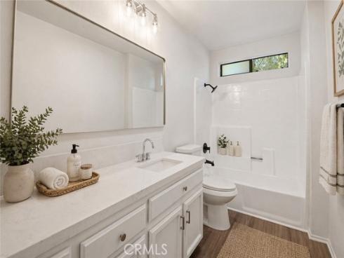 2609 W Cameron  224  Court, Anaheim, CA