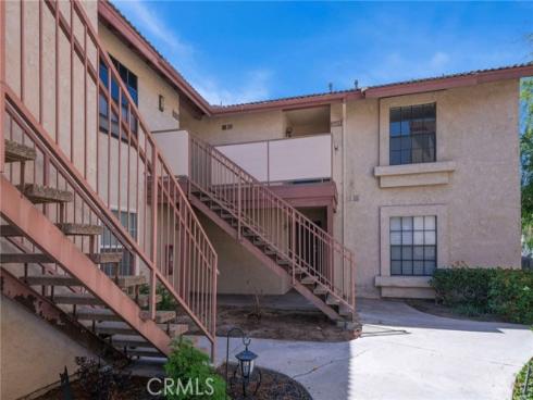 2609 W Cameron  224  Court, Anaheim, CA