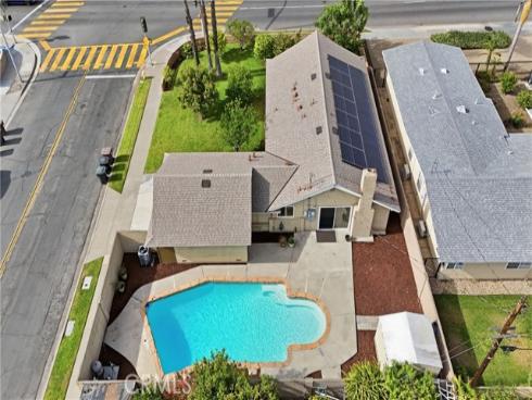 1946 W Broadway , Anaheim, CA
