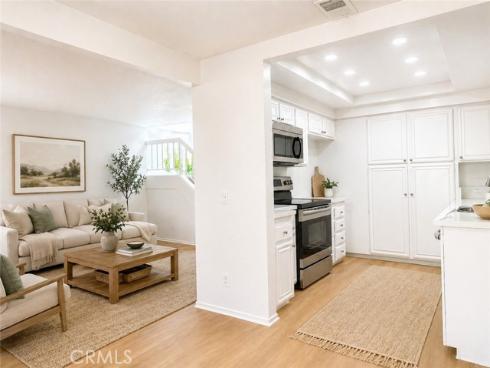 961 W Lamark , Anaheim, CA