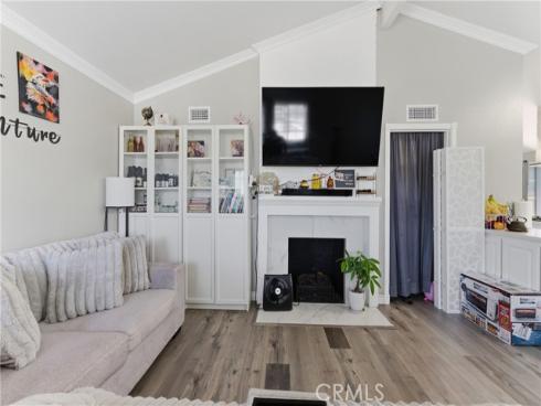 1214 N Holly , Anaheim, CA