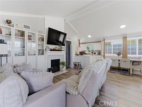 1214 N Holly , Anaheim, CA