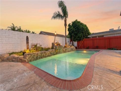 1214 N Holly , Anaheim, CA