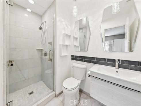 512 S Hollydale , Anaheim, CA