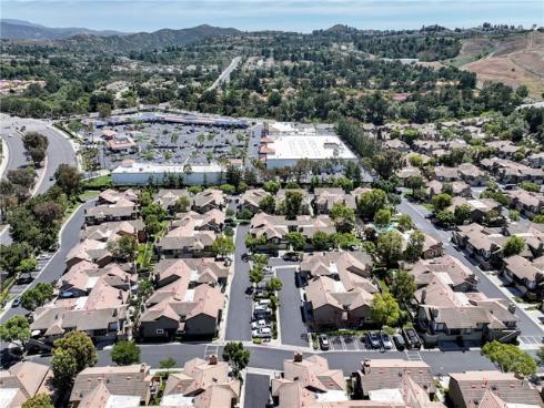 512 S Hollydale , Anaheim, CA