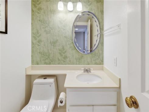 512 S Hollydale , Anaheim, CA