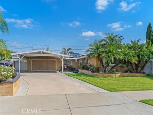2113 W. Niobe