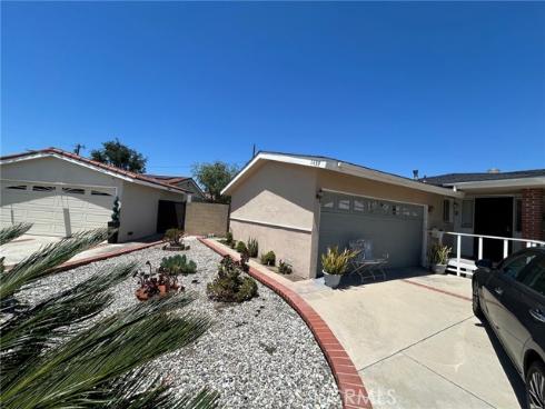 1439 W Kiama , Anaheim, CA
