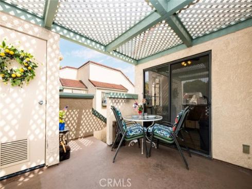 3572 W Stonepine  F  Lane, Anaheim, CA