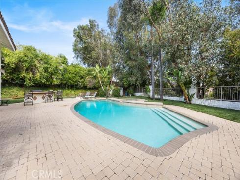 5421 E Willowick Circle, Anaheim, CA