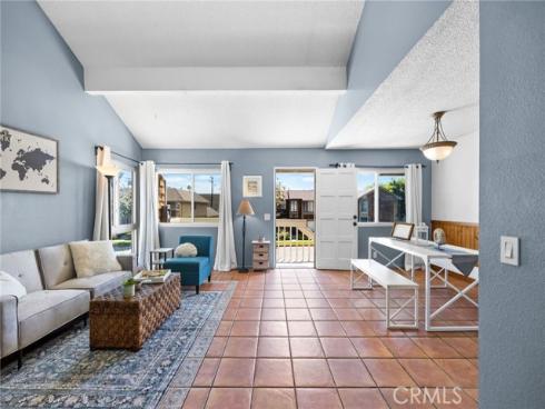 931 S Sutter Creek , Anaheim, CA