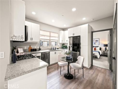 405 S Anaheim Boulevard 7 , Anaheim, CA