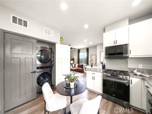 405 S Anaheim Boulevard 7 , Anaheim, CA