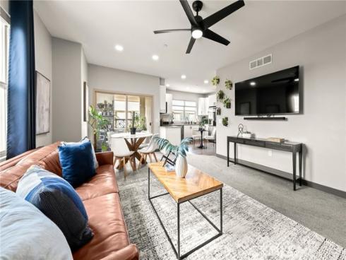 405 S Anaheim Boulevard 7 , Anaheim, CA