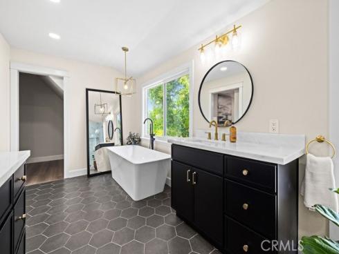 164 S Trevor St  , Anaheim, CA