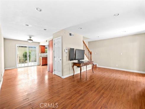 1804 W Glenoaks   Avenue, Anaheim, CA