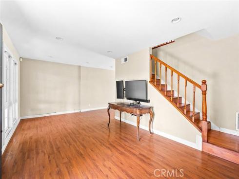 1804 W Glenoaks Avenue, Anaheim, CA