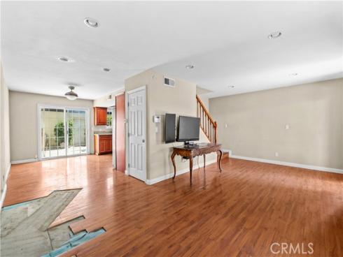 1804 W Glenoaks Avenue, Anaheim, CA