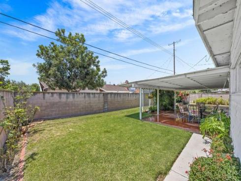 8822 Lola Avenue, Anaheim, CA