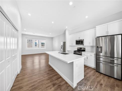 963 E Mason  89 , Anaheim, CA