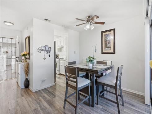 125 W South 218 , Anaheim, CA